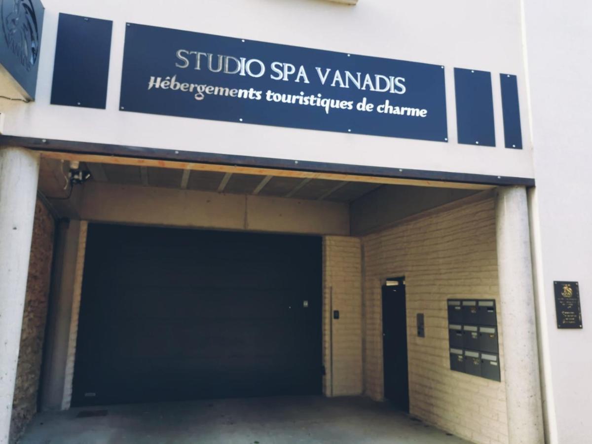 Vanadis, Suites D'Exceptions & Spa - Le Balneo Pacy-sur-Eure Exterior foto